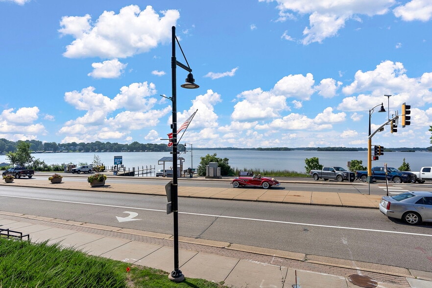 More Photos Of 4100 Shoreline Dr, Spring Park Apartments For Sale
