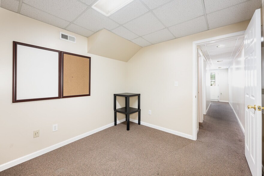 More Photos Of 46-50 S 1st St, Miamisburg Storefront Retail Office For Sale