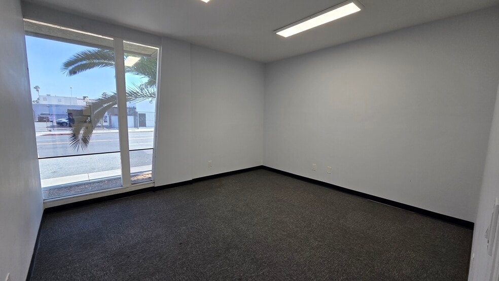 More Photos Of 370 W 6th St, San Bernardino Loft Creative Space For Lease
