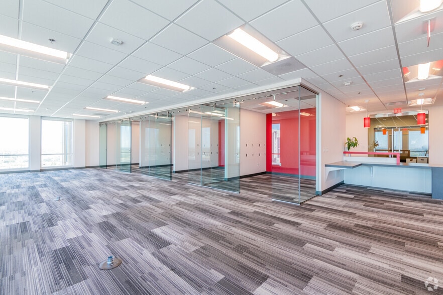 More Photos Of 980 9th St, Sacramento Unknown For Lease