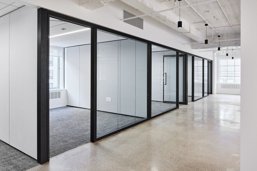 More Photos Of 530 Fifth Ave, New York Office For Lease