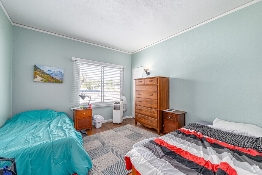 More Photos Of 146-154 N Holliston Ave, Pasadena Rehabilitation Center For Sale