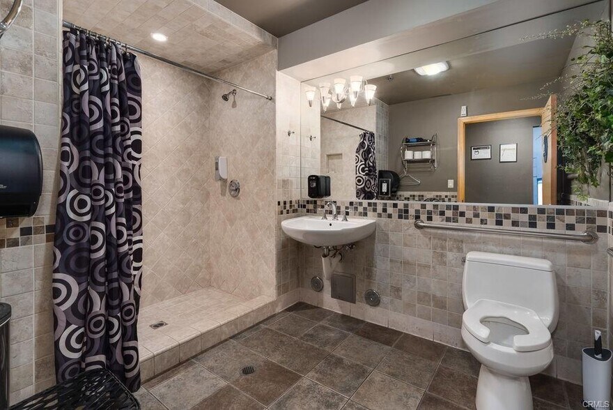 More Photos Of 1842 W 11th St, Upland Warehouse For Sale