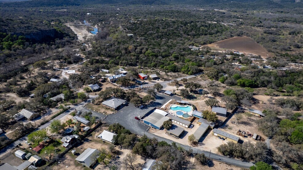 More Photos Of 49 Encino Dr, Concan Convenience Store For Sale