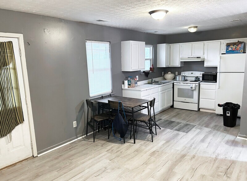 More Photos Of 1009 Bryant Way, Bowling Green Apartments For Sale