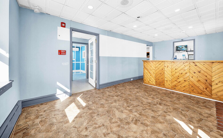 More Photos Of 317 W Johnson Hwy, Norristown Office Residential For Sale