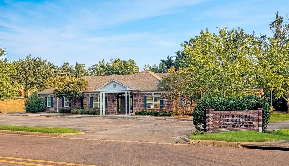 Primary Photo Of 506 Azalea Dr, Oxford Medical For Sale