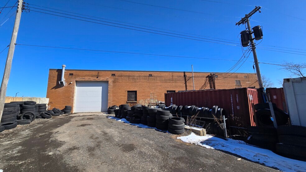 More Photos Of 1870 Fillmore Ave, Buffalo Flex For Sale