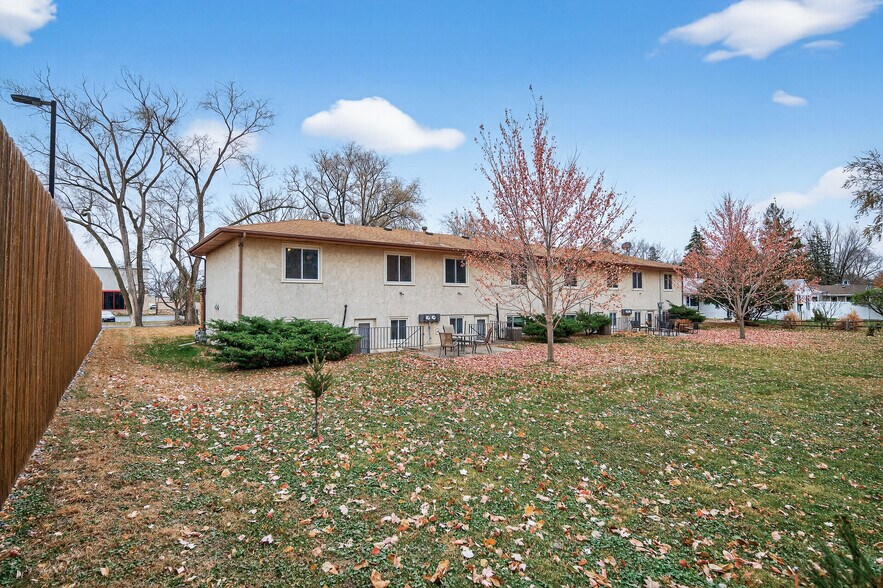 More Photos Of 5531 Maryland Ave N, New Hope Apartments For Sale