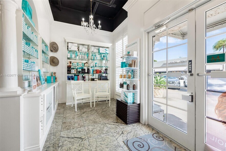 More Photos Of 520 Biltmore Way, Coral Gables Storefront Retail Office For Lease