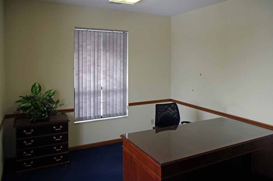 More Photos Of 7 Eagle Ctr, O'Fallon Office For Lease