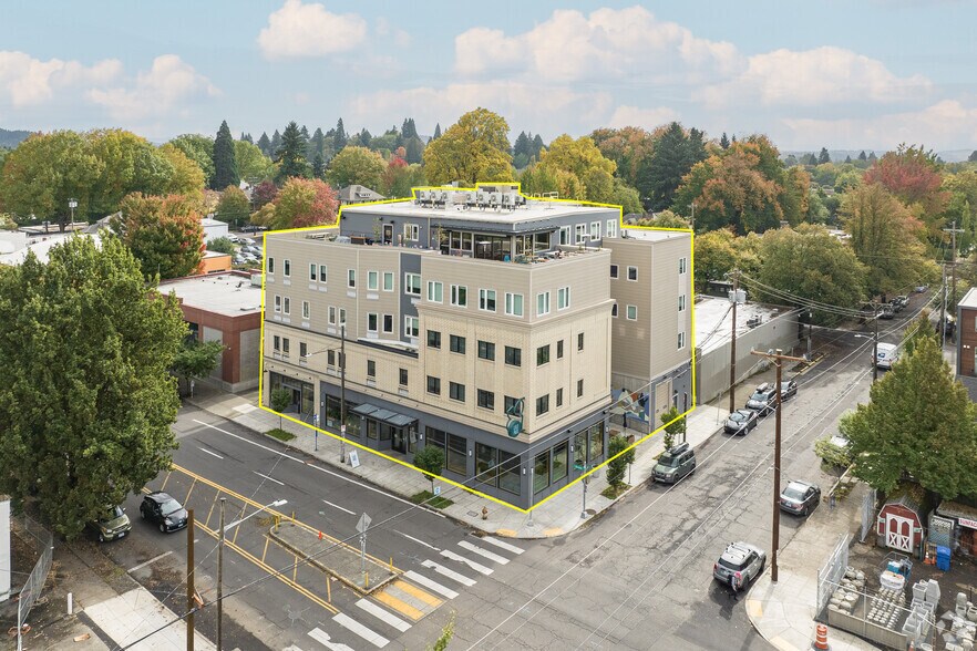 More Photos Of 1616 E Burnside St, Portland Hotel For Sale