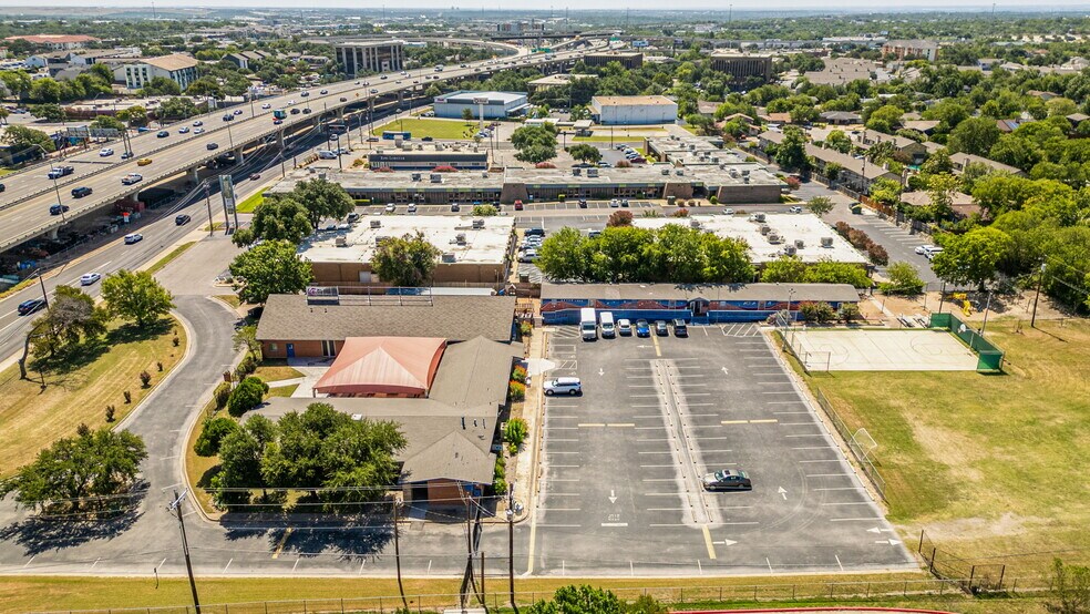 More Photos Of 301 W Anderson Ln, Austin Religious Facility For Sale