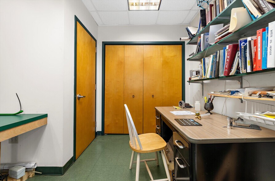 More Photos Of 25416 Commerce Ln, Chestertown Manufacturing For Sale