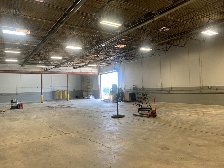 More Photos Of 35320 Beattie Dr, Sterling Heights Manufacturing For Sale