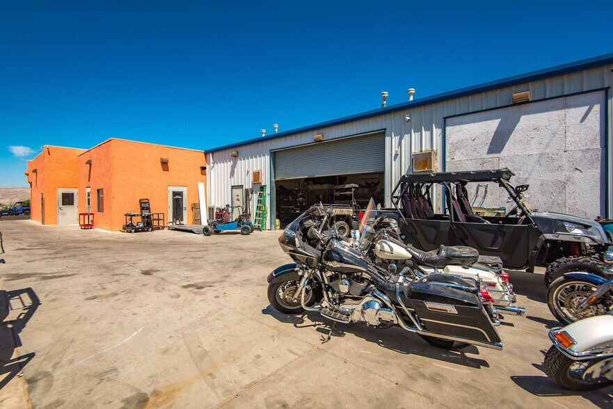 More Photos Of 2106 Highway 95, Bullhead City Auto Dealership For Sale