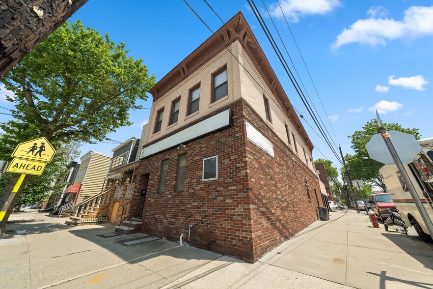 More Photos Of 162 Mallory Ave, Jersey City Office Residential For Sale