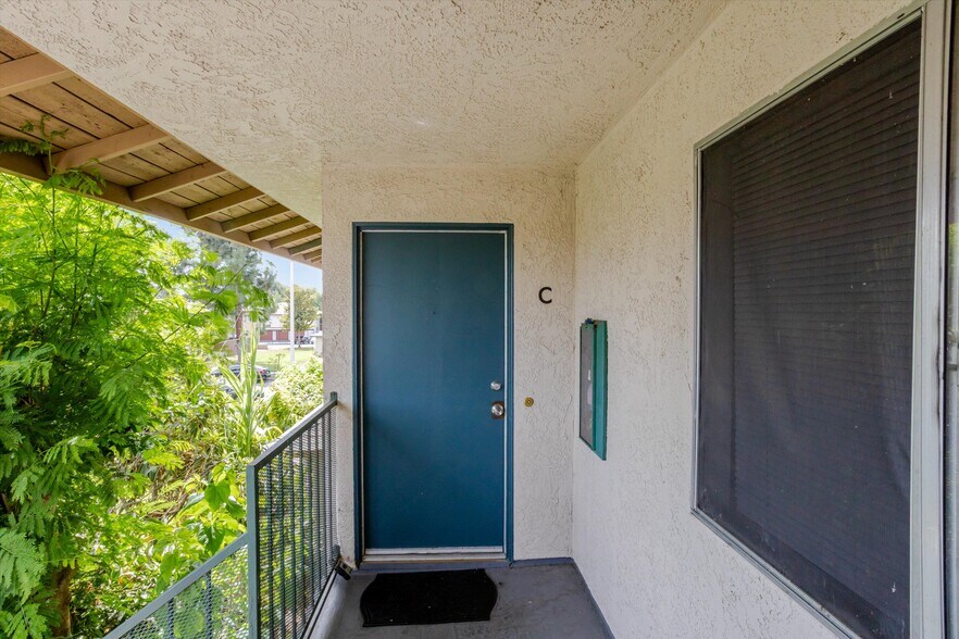 More Photos Of 1140 Oxford Dr, Redlands Apartments For Sale