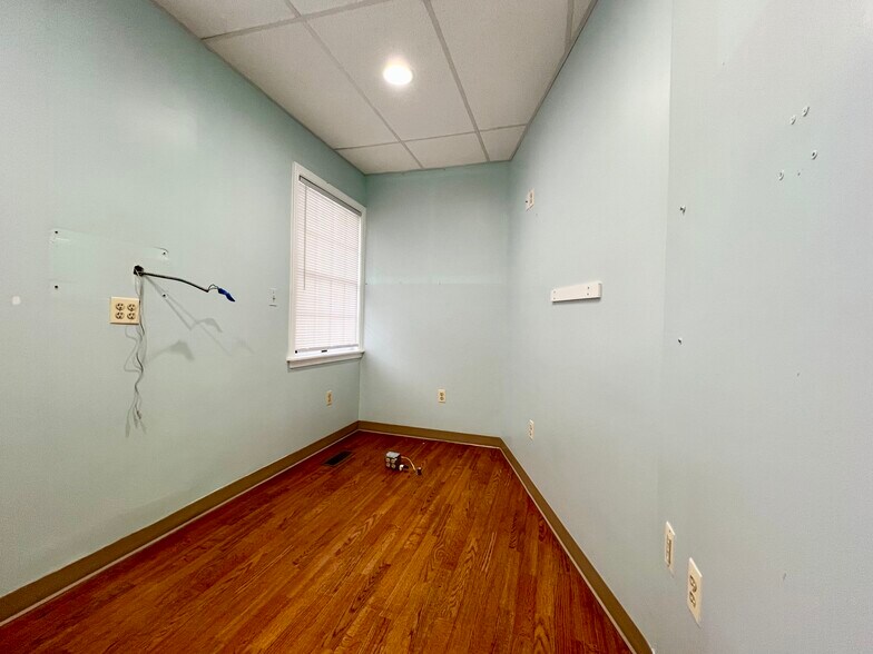 More Photos Of 508 Cynwood Dr, Easton Rehabilitation Center For Sale