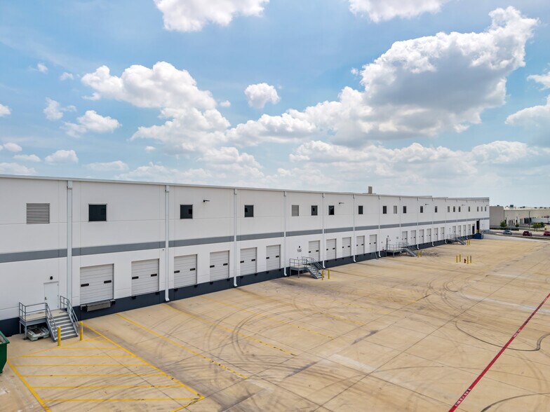 More Photos Of 1225 Fortuna Rd, San Marcos Unknown For Lease