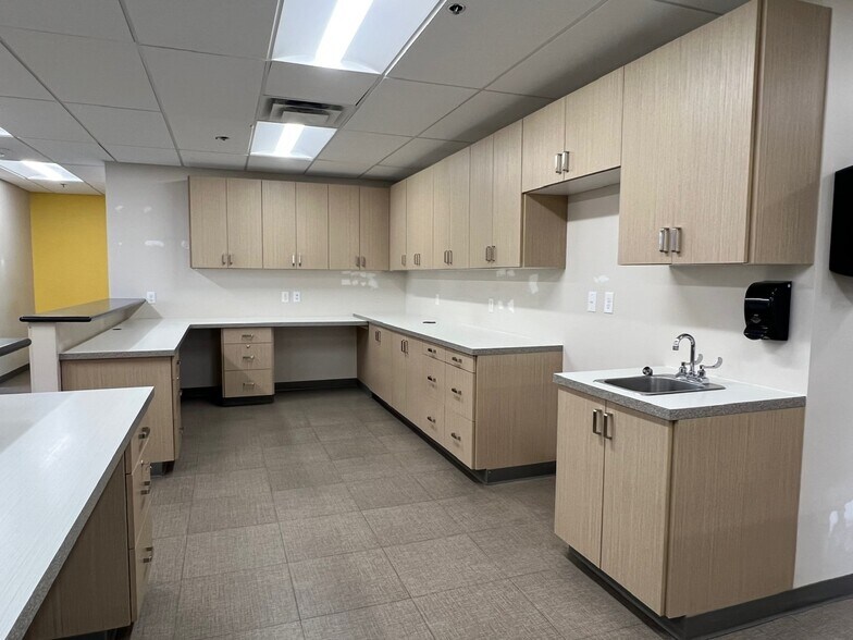 More Photos Of 24 S 1100 E, Salt Lake City Medical For Lease