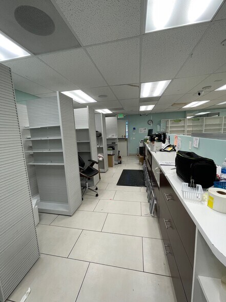 More Photos Of 10630 Sepulveda Blvd, Mission Hills Medical For Lease