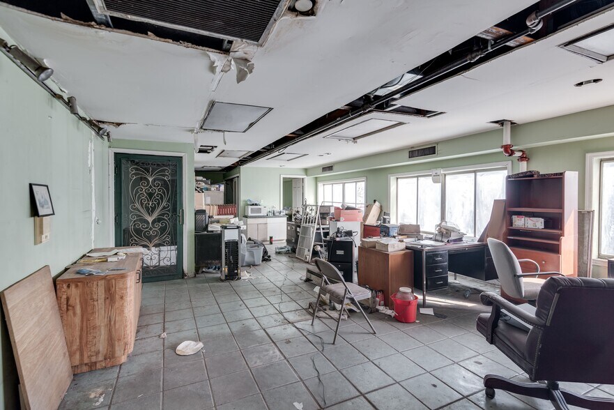 More Photos Of 9312 179th Pl, Jamaica Warehouse For Sale