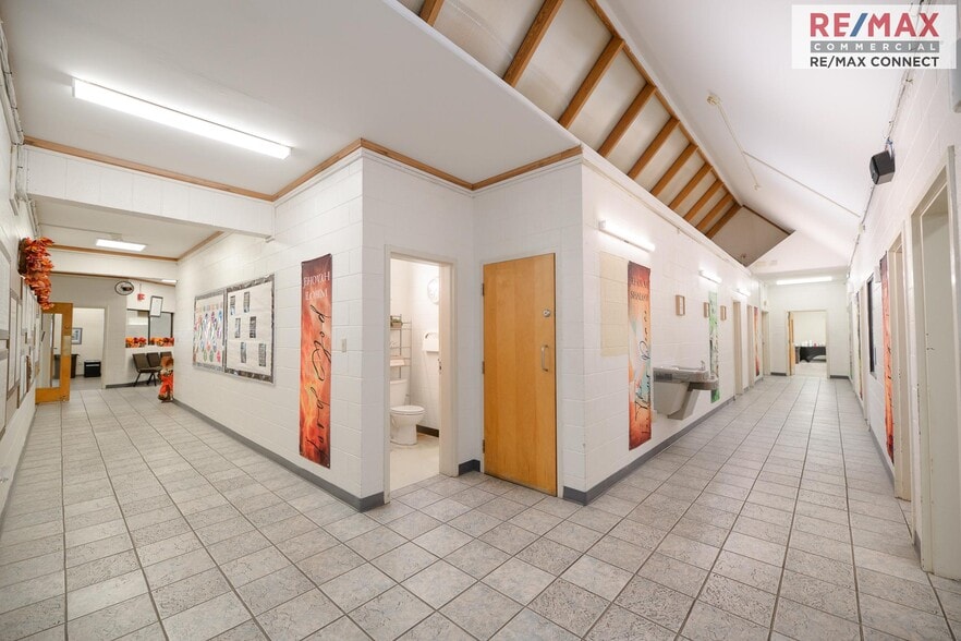 More Photos Of 1033 Big Bethel Rd, Hampton Religious Facility For Sale