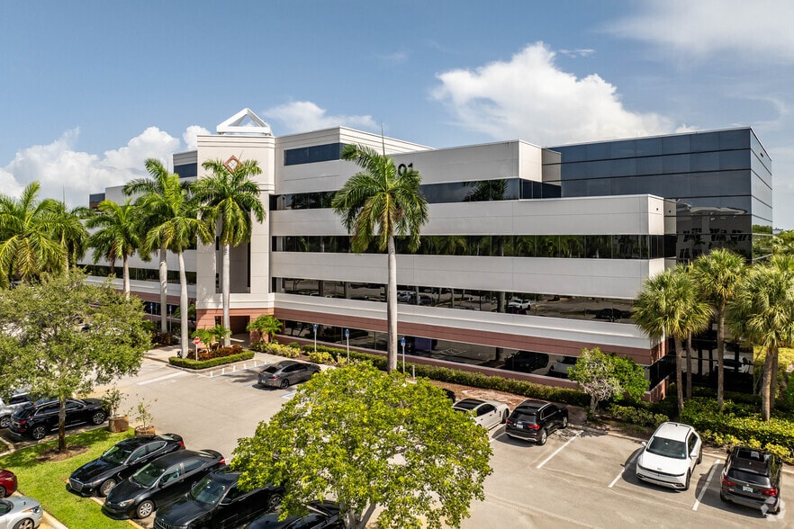 More Photos Of 999-1001 W Yamato Rd, Boca Raton Unknown For Lease