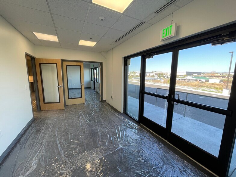 More Photos Of 6333 S Racine Cir, Centennial Light Distribution For Lease