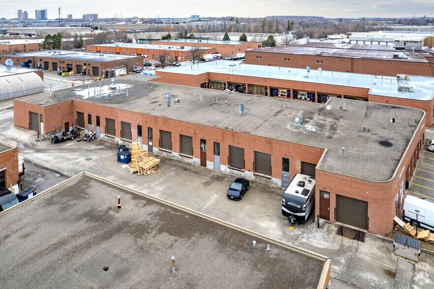 More Photos Of 90 Basaltic Rd, Concord Warehouse For Lease