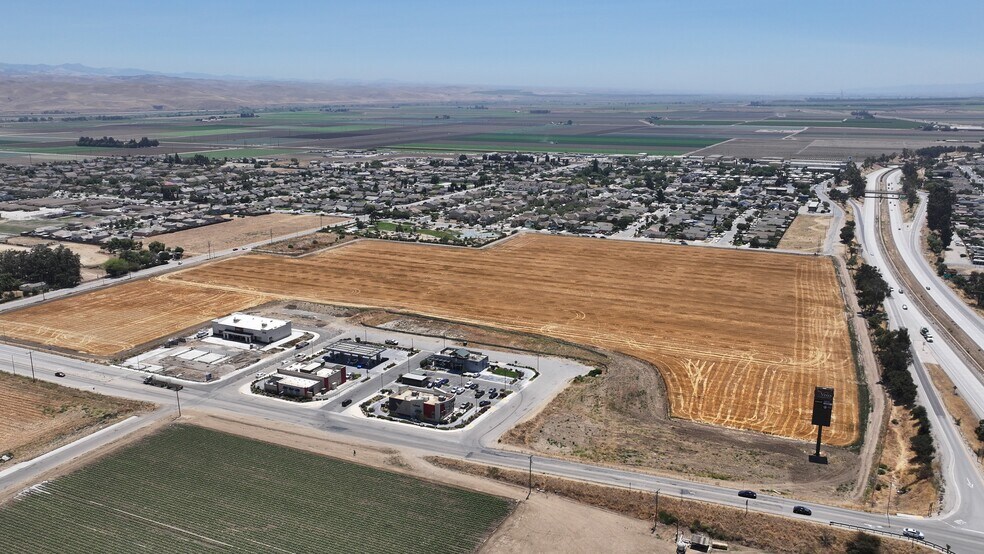 More Photos Of Walnut Ave, And 3rd Street, Greenfield Land For Sale