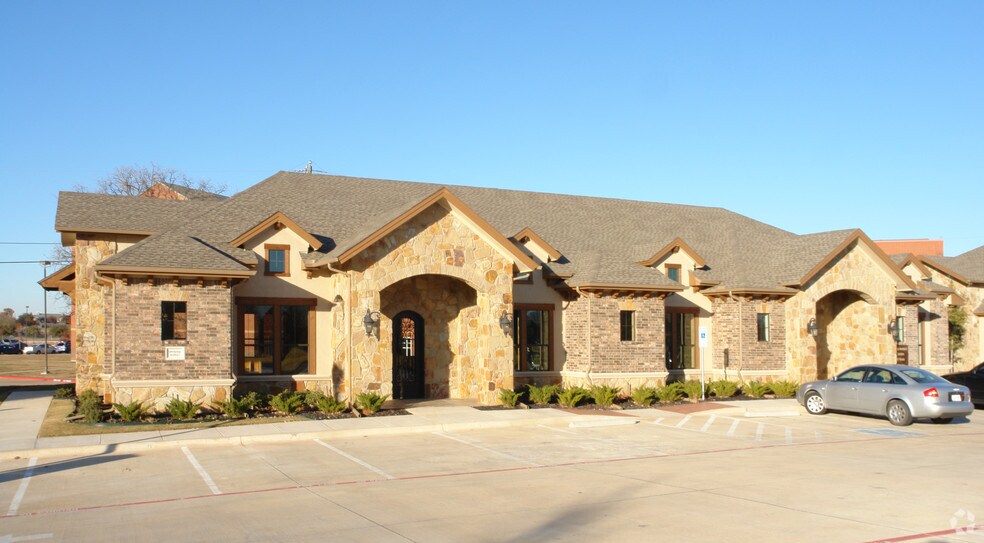 Primary Photo Of 5209 Heritage Ave, Colleyville Medical For Sale