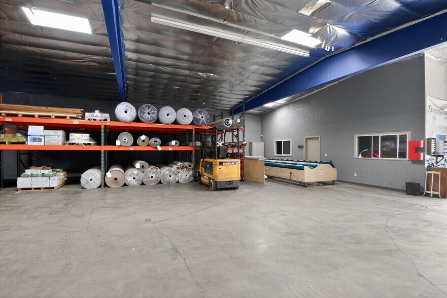 More Photos Of 18314 Sherman Way, Reseda Storefront For Sale