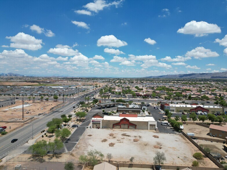 More Photos Of 5135 W Southern Ave, Laveen Health Club For Lease