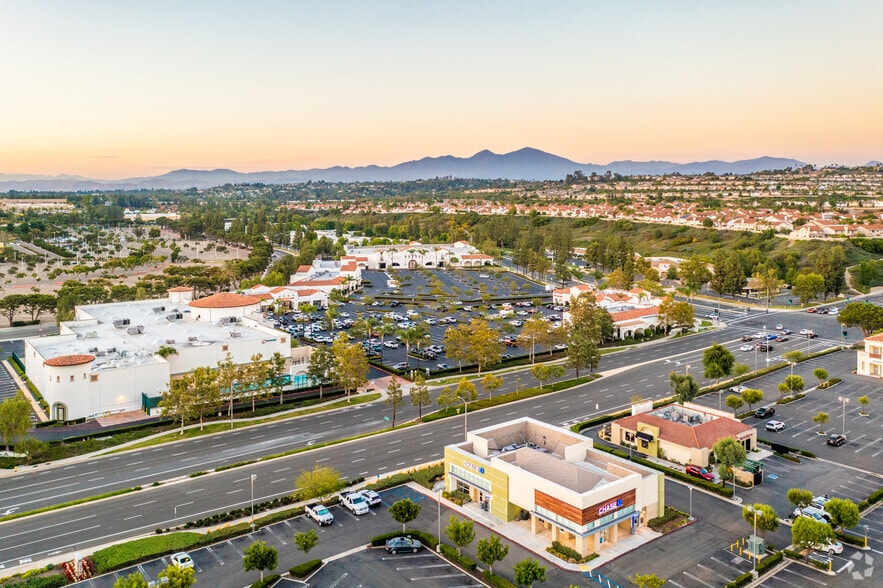 More Photos Of 27871-27941 La Paz, Laguna Niguel Unknown For Lease