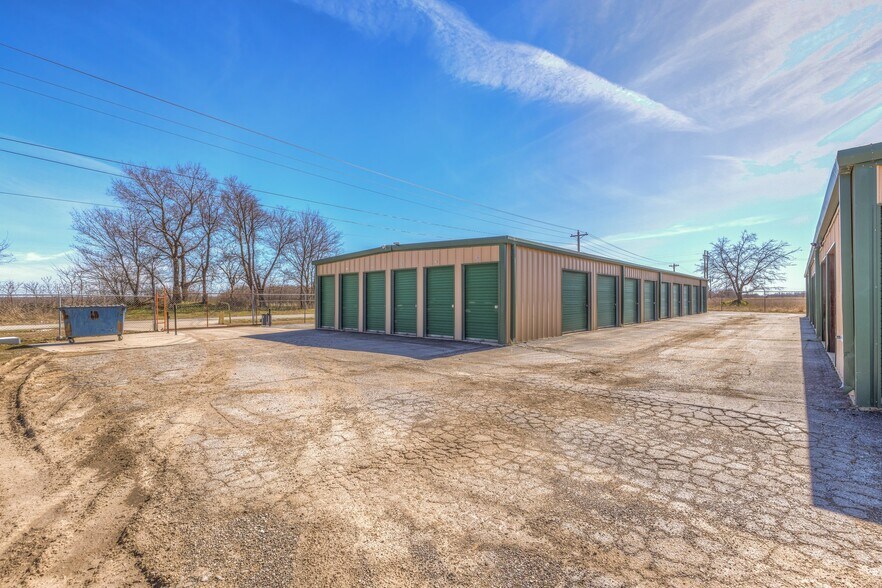 More Photos Of 14620 S 417th East Ave, Coweta Self Storage For Sale