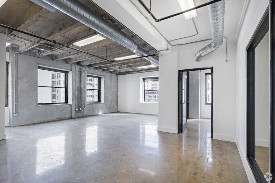 More Photos Of 448 S Hill St, Los Angeles Loft Creative Space For Lease