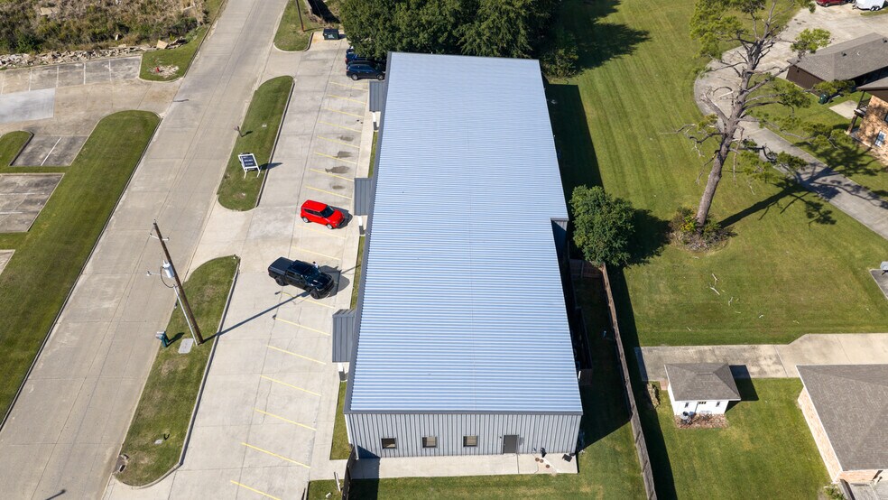 More Photos Of 635 Petro Point Dr, Lake Charles Office For Sale