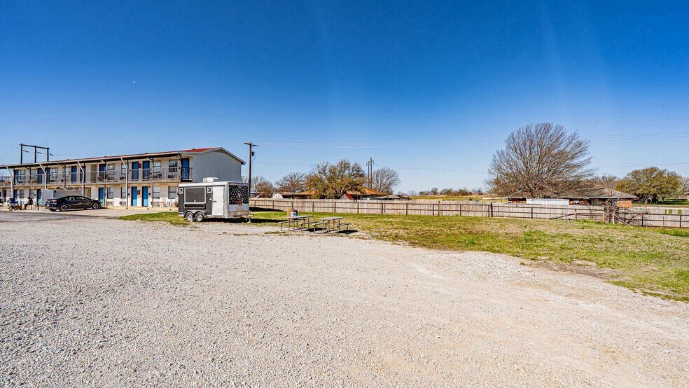 More Photos Of 200 South Hwy, Alvord Land For Lease