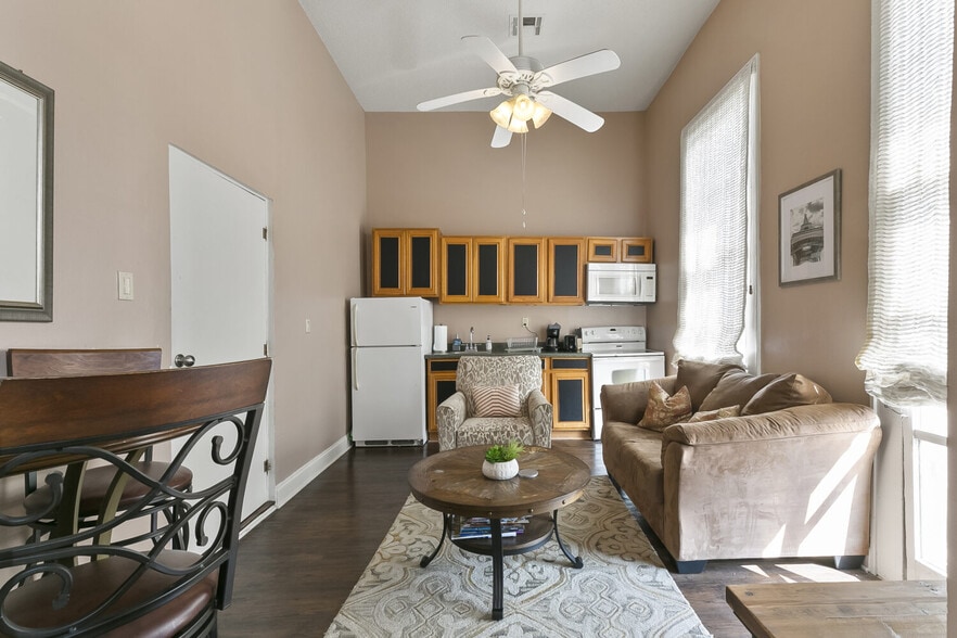 More Photos Of 2529 Dauphine St, New Orleans Storefront Retail Residential For Sale