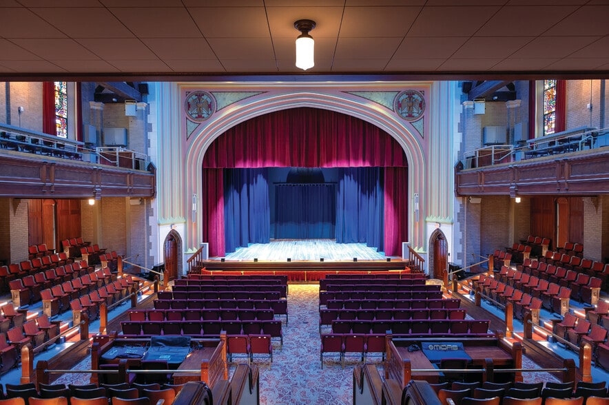 More Photos Of 400 NE Perry Ave, Peoria Theater Concert Hall For Sale