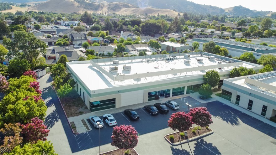 More Photos Of 215-219 Vineyard Ct, Morgan Hill Manufacturing For Sale