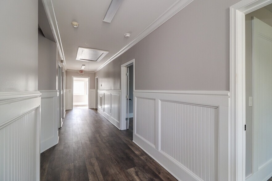 More Photos Of 104 W Candler St, Winder Medical For Sale