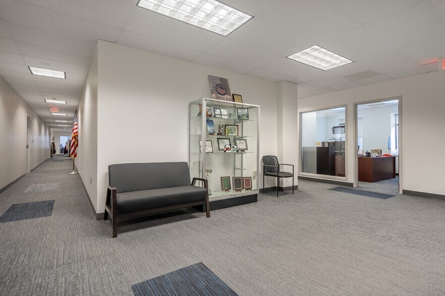 More Photos Of 55-75 Erieview Plz, Cleveland Office For Sale
