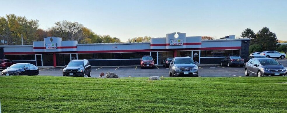 More Photos Of 1775 Buffalo Rd, Gates Light Distribution For Lease