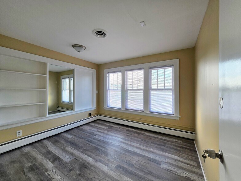 More Photos Of 3125 Main St, Buffalo Office For Sale