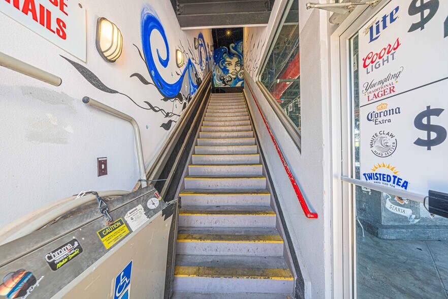 More Photos Of 415 Main St, Daytona Beach Restaurant For Sale