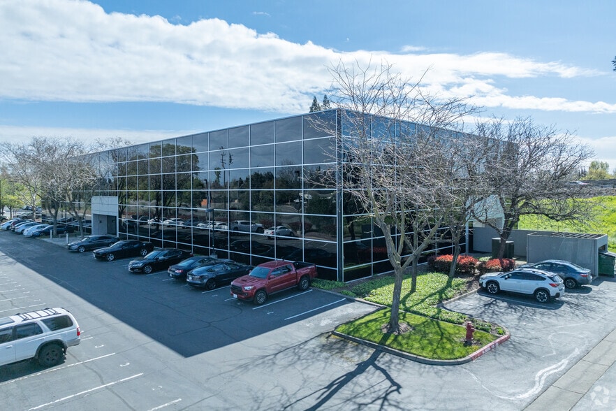 More Photos Of 9300 Tech Center Dr, Sacramento Unknown For Lease