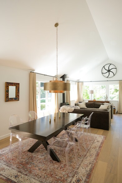 More Photos Of 5932 California Ave SW, Seattle Office Residential For Sale